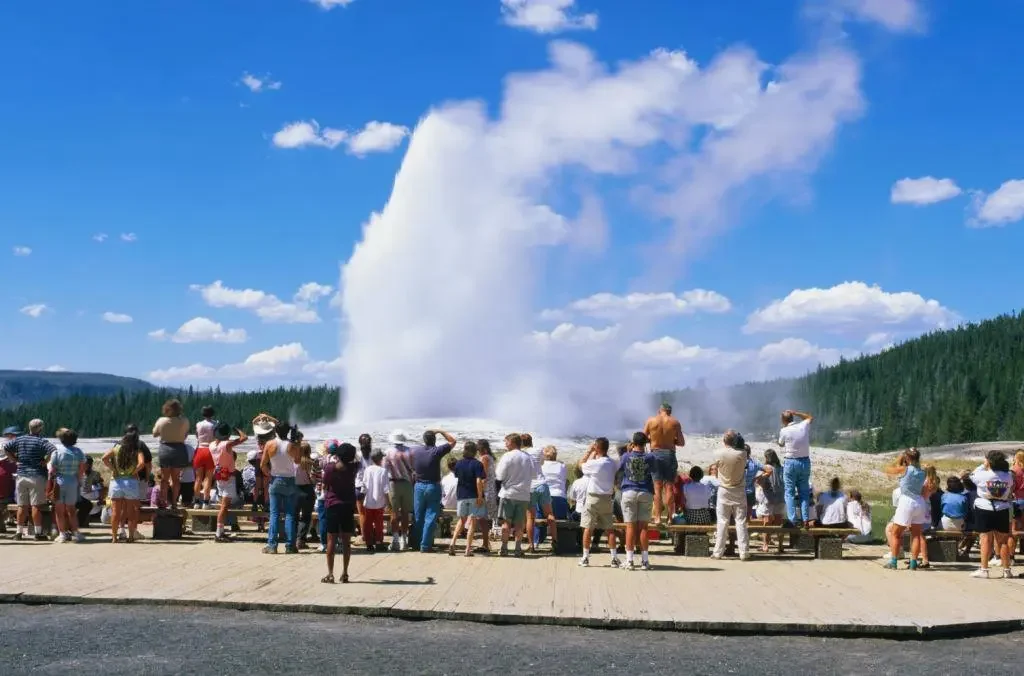  Yellowstone National Park, Wyoming, Montana & Idaho